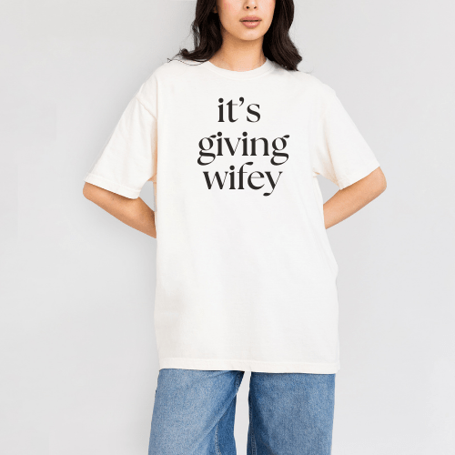 It’s Giving Wifey Tee | Bride to Be Shirt | Engagement Gift | Bridal Shower Outfit