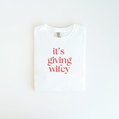 It’s Giving Wifey Tee | Bride to Be Shirt | Engagement Gift | Bridal Shower Outfit