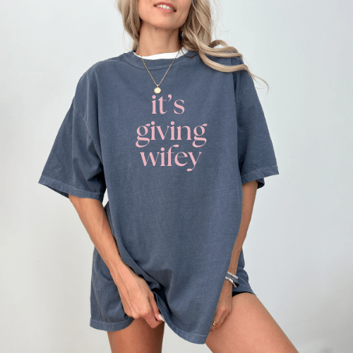 It’s Giving Wifey Tee | Bride to Be Shirt | Engagement Gift | Bridal Shower Outfit