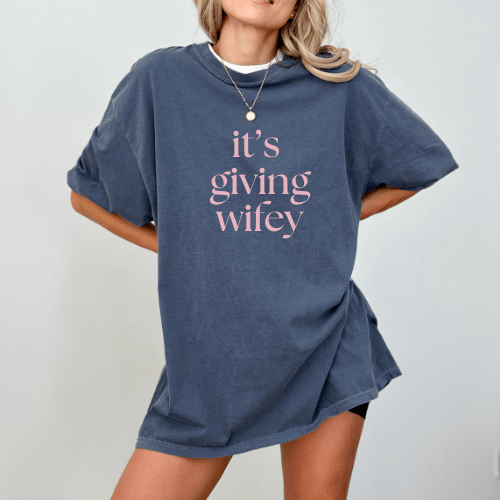 It’s Giving Wifey Tee | Bride to Be Shirt | Engagement Gift | Bridal Shower Outfit